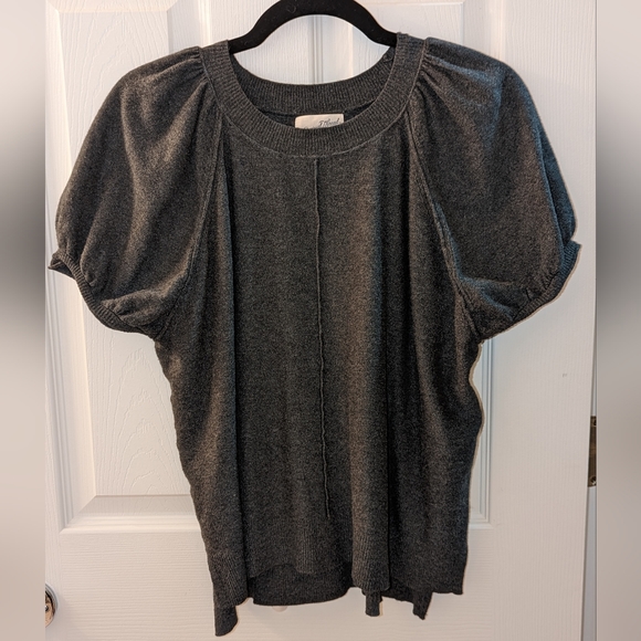 Universal Thread Tops - Universal Thread gray puff sleeve top